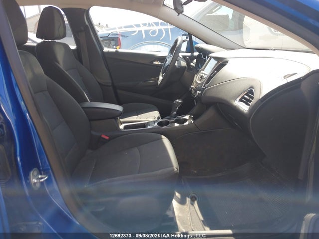 Chevrolet Cruze Lt Auto 2018 1G1BE5SM2J7116650 Image 5