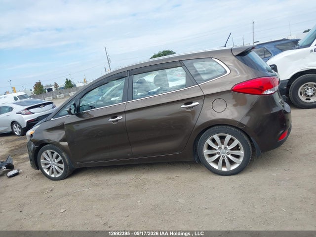 2014 Kia Rondo მანქანა იყიდება აუქციონზე, vin: KNAHU8A39E7045643, აუქციონის ნომერი: 12692395