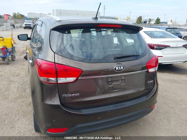 2014 Kia Rondo მანქანა იყიდება აუქციონზე, vin: KNAHU8A39E7045643, აუქციონის ნომერი: 12692395