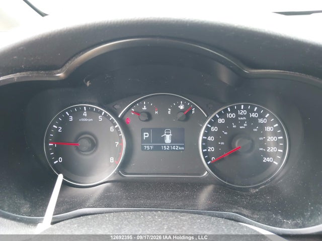 2014 Kia Rondo მანქანა იყიდება აუქციონზე, vin: KNAHU8A39E7045643, აუქციონის ნომერი: 12692395
