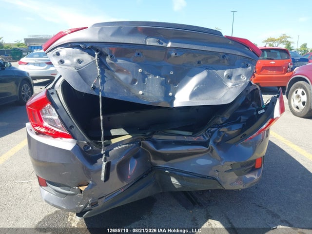 Honda CIVIC SE 2018 2HGFC2F61JH042104 Image 16