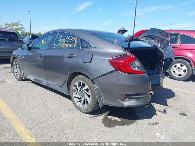 Honda CIVIC SE 2018 2HGFC2F61JH042104 Image 3