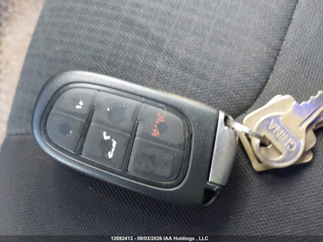 Продажа на аукционе авто 2016 Jeep Cherokee North, vin: 1C4PJMCS1GW166177, номер лота: 12692413