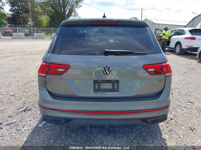 3VV8B7AX3PM087130 Volkswagen Tiguan Comfortline R-line Black
