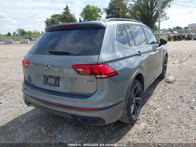 3VV8B7AX3PM087130 Volkswagen Tiguan Comfortline R-line Black