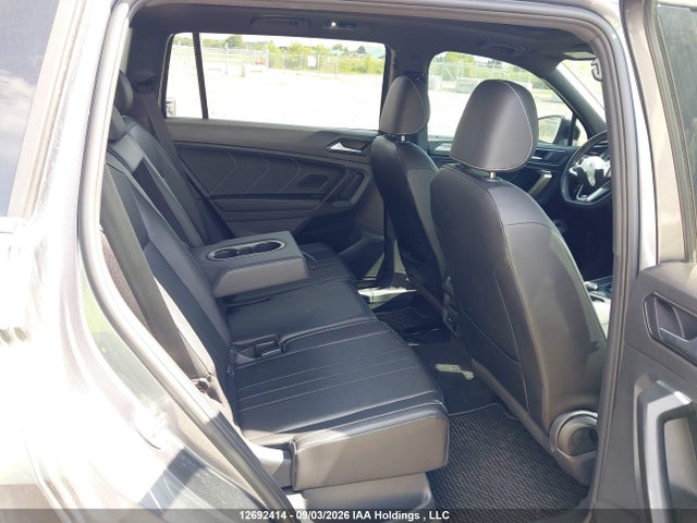 3VV8B7AX3PM087130 Volkswagen Tiguan Comfortline R-line Black