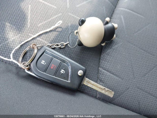 2T3B1RFV0RC454336 Toyota RAV4 LE