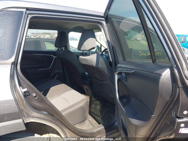 2T3B1RFV0RC454336 Toyota RAV4 LE