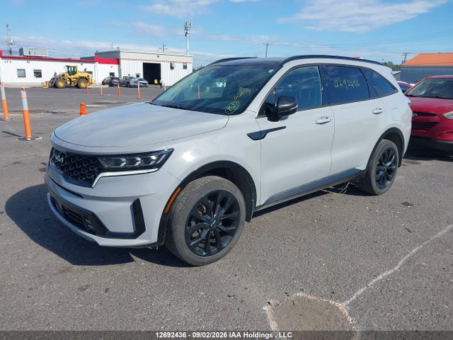 KIA Sorento 2023 5XYRHDLF9PG211970 Image 2