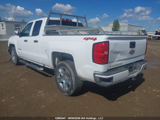 Chevrolet Silverado K1500 Custom 2018 1GCVKPEC7JZ123643 Image 3