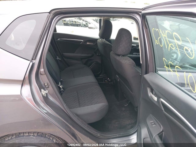 Honda FIT LX 2016 3HGGK5H59GM101777 Image 8