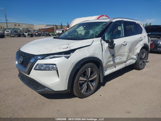 JN8BT3CB8PW205317 Nissan Rogue Sl