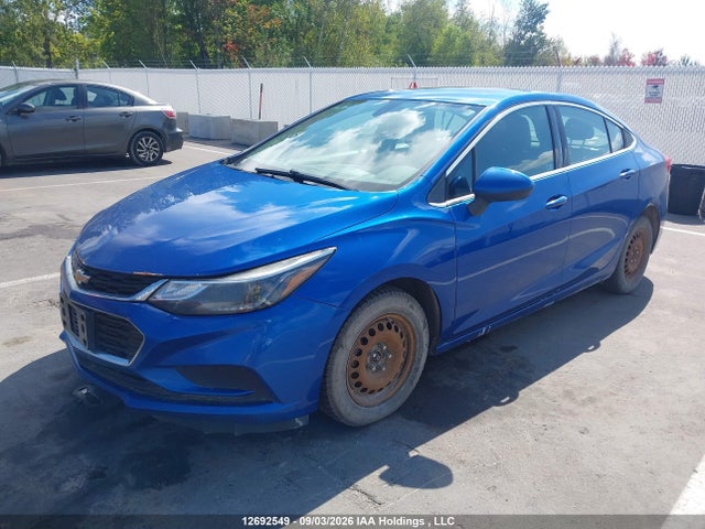 Chevrolet Cruze Lt Auto 2017 3G1BE5SM9HS554707 Image 2