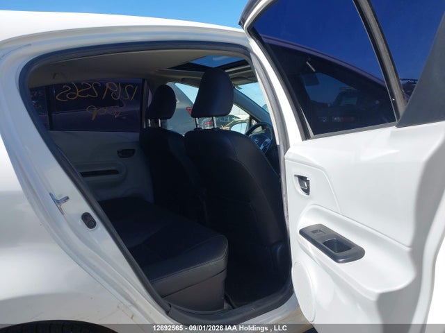 12692565 :رقم المزاد ، JTDKDTB31D1031831 vin ، 2013 Toyota Prius C Technology مزاد بيع