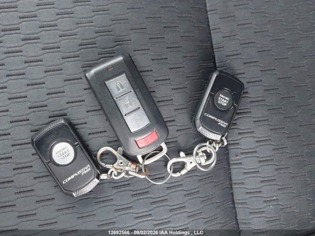 JA4JZ3AX3EZ606882 Mitsubishi Outlander Se