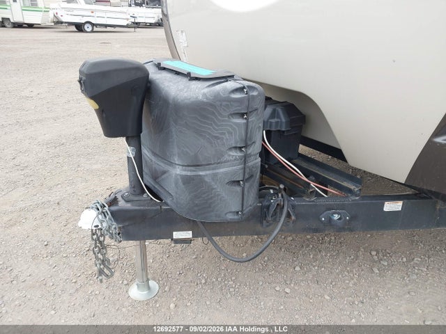 Coachmen Freedom Express 2015 5ZT2FETB7FA018160 Image 7