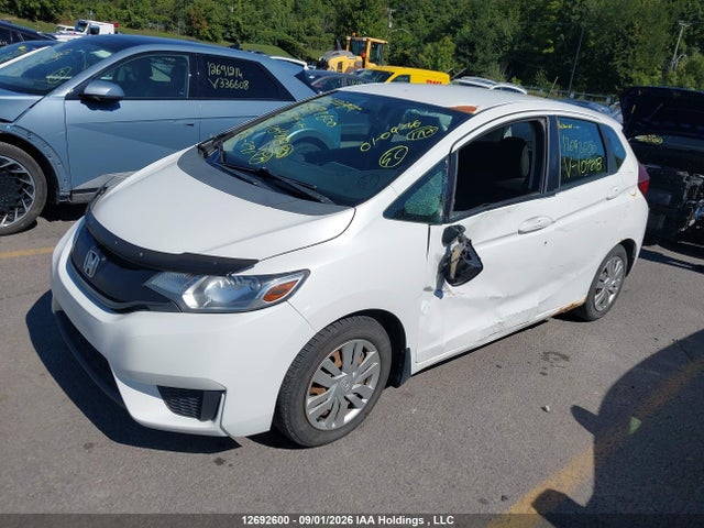 2015 Honda Fit Lx მანქანა იყიდება აუქციონზე, vin: 3HGGK5H51FM104218, აუქციონის ნომერი: 12692600