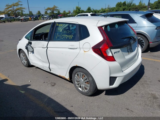 2015 Honda Fit Lx მანქანა იყიდება აუქციონზე, vin: 3HGGK5H51FM104218, აუქციონის ნომერი: 12692600