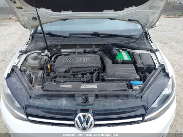 2015 Volkswagen Golf 1.8 Tsi Comfortline/1.8 Tsi Highline/1.8 Tsi Trendline მანქანა იყიდება აუქციონზე, vin: 3VW217AU8FM088931, აუქციონის ნომერი: 12692605