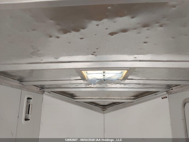 2015 Lightning Enclosed Trailer მანქანა იყიდება აუქციონზე, vin: 5NHULT018FA107249, აუქციონის ნომერი: 12692607