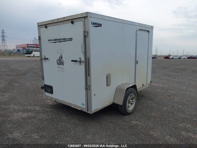2015 Lightning Enclosed Trailer მანქანა იყიდება აუქციონზე, vin: 5NHULT018FA107249, აუქციონის ნომერი: 12692607