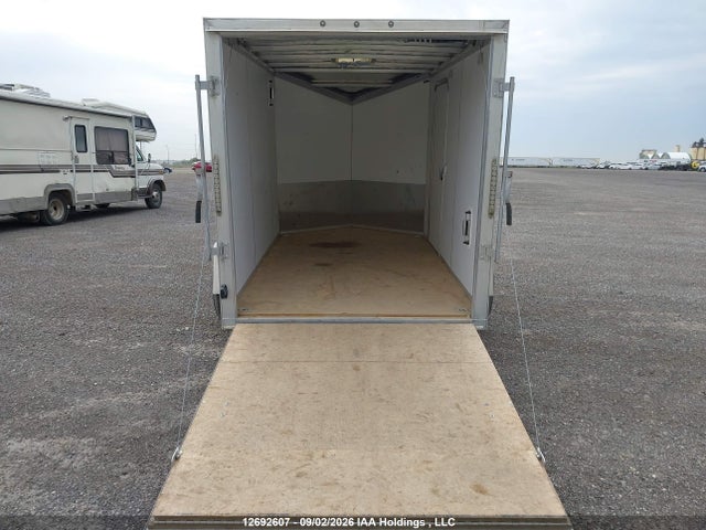 2015 Lightning Enclosed Trailer მანქანა იყიდება აუქციონზე, vin: 5NHULT018FA107249, აუქციონის ნომერი: 12692607