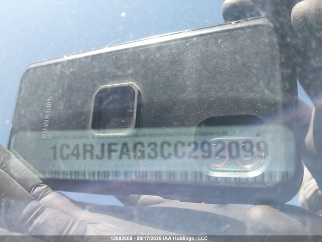 12692608 :رقم المزاد ، 1C4RJFAG3CC292099 vin ، 2012 Jeep Grand Cherokee Laredo مزاد بيع