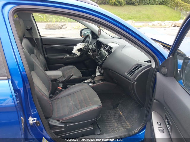 Продаж на аукціоні авто 2018 Mitsubishi Rvr Se Limited/gt, vin: JA4AJ4AW1JZ610427, номер лоту: 12692625