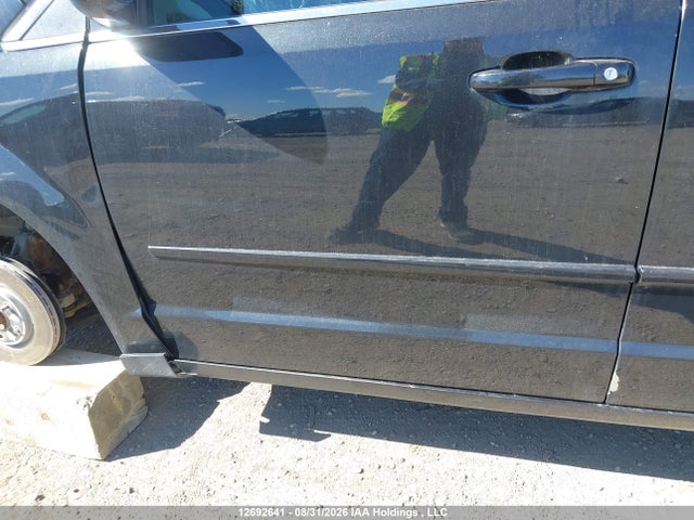 12692641 :رقم المزاد ، 2C4RDGBG2FR725323 vin ، 2015 Dodge Grand Caravan Se مزاد بيع