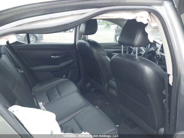 3N1AB8DV2MY215140 Nissan SENTRA SR