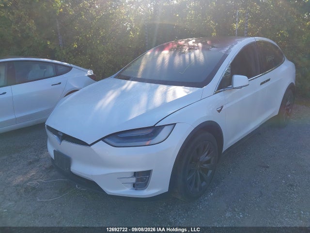 12692722 :رقم المزاد ، 5YJXCBE25LF256412 vin ، 2020 Tesla Model X مزاد بيع