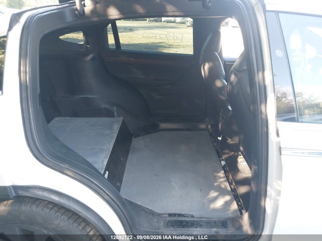 12692722 :رقم المزاد ، 5YJXCBE25LF256412 vin ، 2020 Tesla Model X مزاد بيع