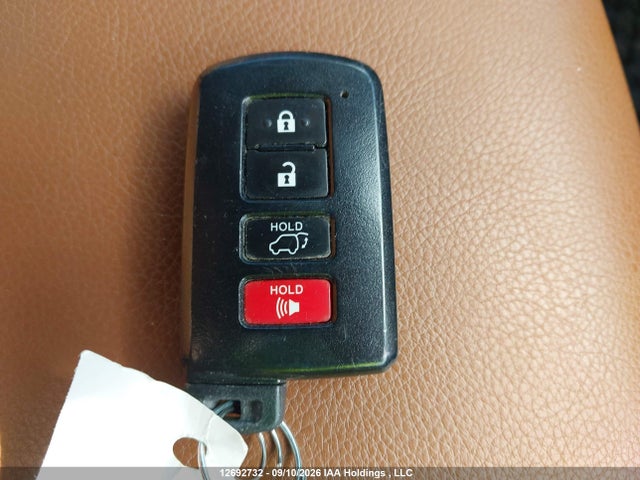 2T3DFREV8HW589282 Toyota Rav4 Limited