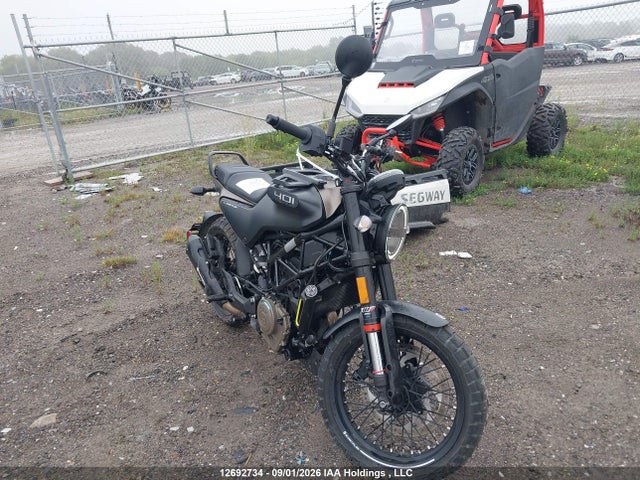 Продаж на аукціоні авто 2022 Husqvarna Vitpilen 401/svartpilen 401, vin: MD2JUJ402NC209734, номер лоту: 12692734