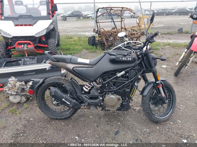 Продаж на аукціоні авто 2022 Husqvarna Vitpilen 401/svartpilen 401, vin: MD2JUJ402NC209734, номер лоту: 12692734