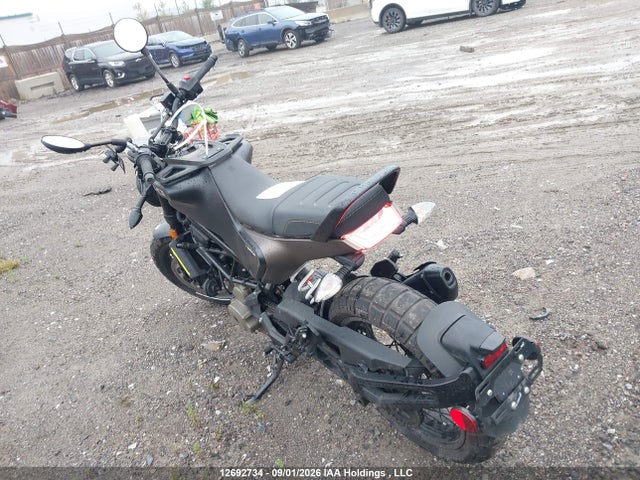 Продаж на аукціоні авто 2022 Husqvarna Vitpilen 401/svartpilen 401, vin: MD2JUJ402NC209734, номер лоту: 12692734
