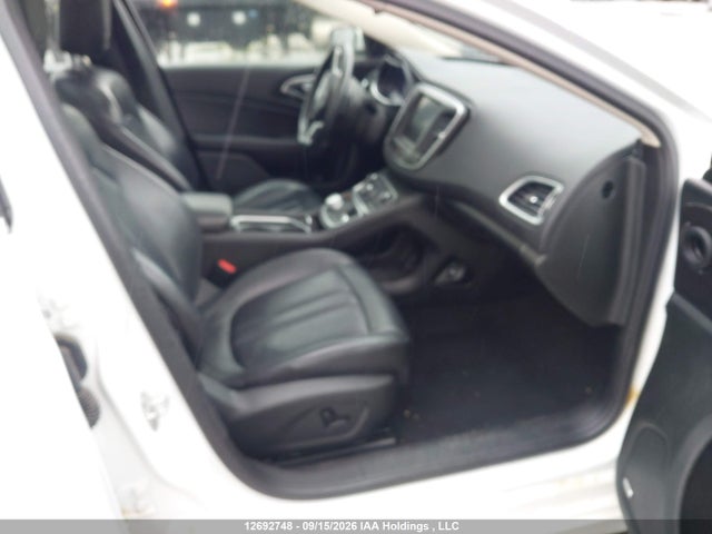 Продаж на аукціоні авто 2016 Chrysler 200 C, vin: 1C3CCCCG5GN187011, номер лоту: 12692748