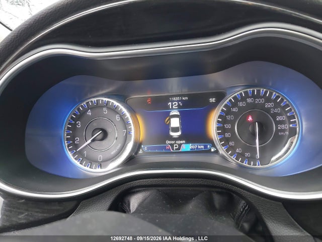 Продаж на аукціоні авто 2016 Chrysler 200 C, vin: 1C3CCCCG5GN187011, номер лоту: 12692748