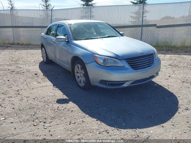 12692753 :رقم المزاد ، 1C3CCBBB2DN611658 vin ، 2013 Chrysler 200 Touring مزاد بيع