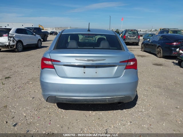 Aukcja sprzedaży 2013 Chrysler 200 Touring, vin: 1C3CCBBB2DN611658, numer aukcji: 12692753