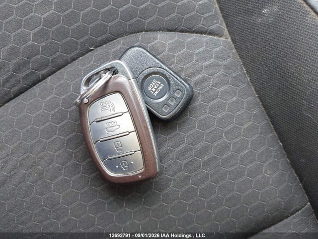 Aukcja sprzedaży 2020 Hyundai Elantra Preferred With Sun And Safety Package Auto Ivt, vin: KMHD84LF2LU978705, numer aukcji: 12692791
