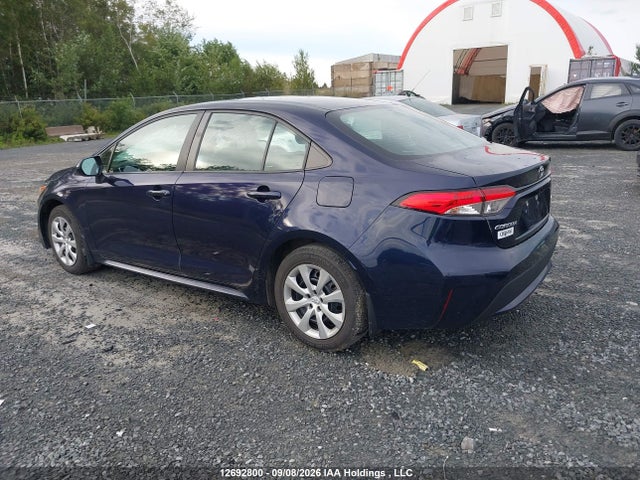 Toyota COROLLA LE 2021 5YFBPMBE3MP271313 Image 3