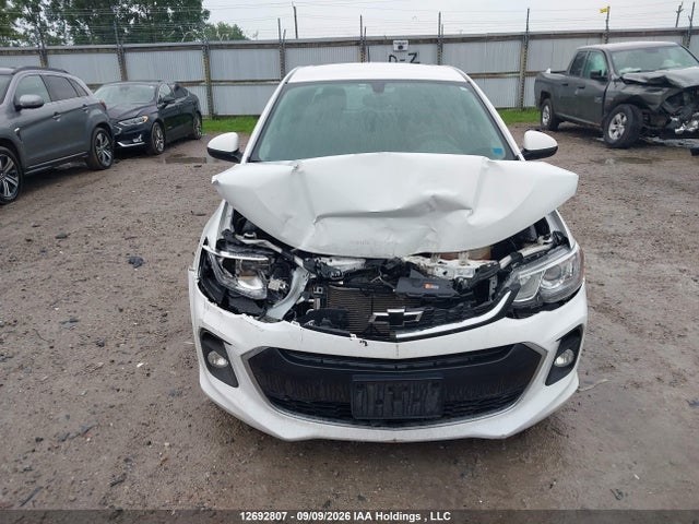 Chevrolet Sonic Lt Auto 2018 1G1JD6SH5J4101889 Image 11