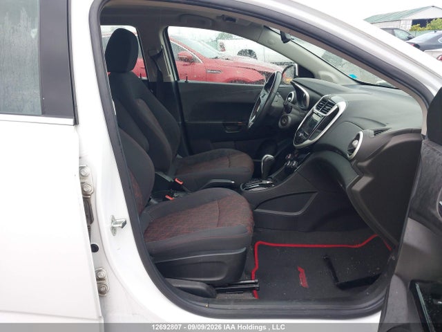 Chevrolet Sonic Lt Auto 2018 1G1JD6SH5J4101889 Image 5