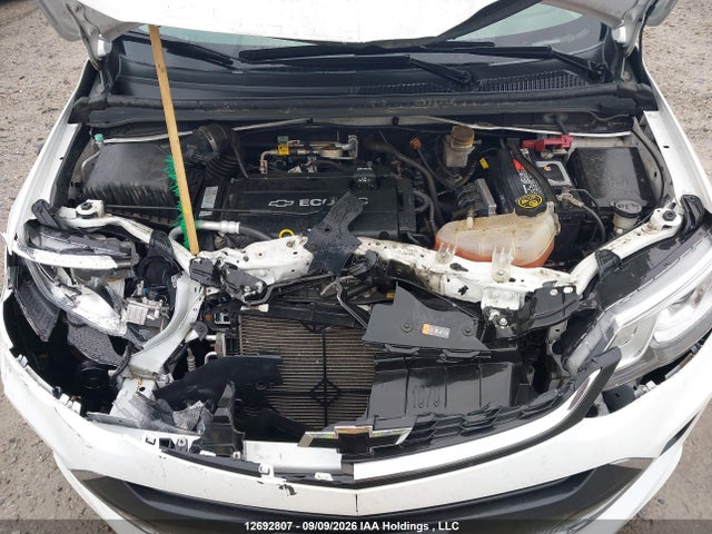Chevrolet Sonic Lt Auto 2018 1G1JD6SH5J4101889 Image 9