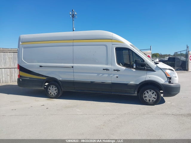 Ford Transit-250 2019 1FTYR3XM2KKB53022 Image 13