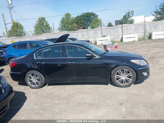 Продаж на аукціоні авто 2013 Hyundai Genesis 3.8l, vin: KMHGC4DD4DU216289, номер лоту: 12692891