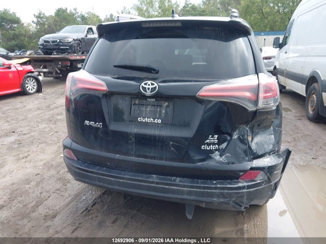 12692906 :رقم المزاد ، 2T3BFREV0JW824304 vin ، 2018 Toyota Rav4 مزاد بيع