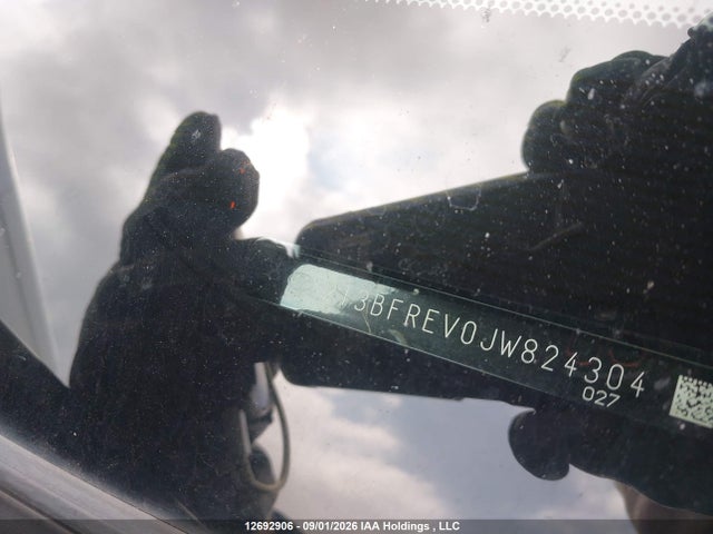 12692906 :رقم المزاد ، 2T3BFREV0JW824304 vin ، 2018 Toyota Rav4 مزاد بيع