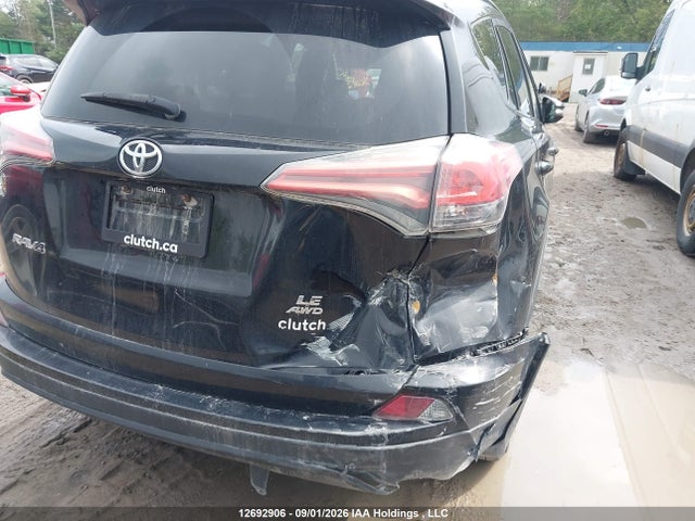 12692906 :رقم المزاد ، 2T3BFREV0JW824304 vin ، 2018 Toyota Rav4 مزاد بيع